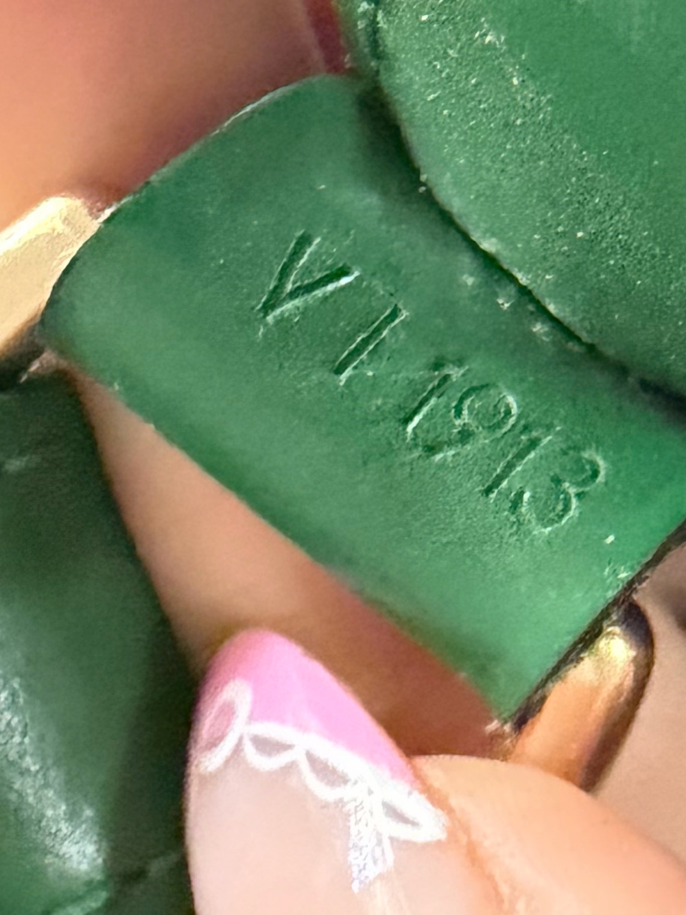 Louis Vuitton Epi Noe Bucket Bag - Picture 4 of 10